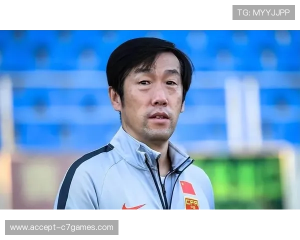 中国足球队备战世界杯预选赛 高洪波公布最新大名单引发热议