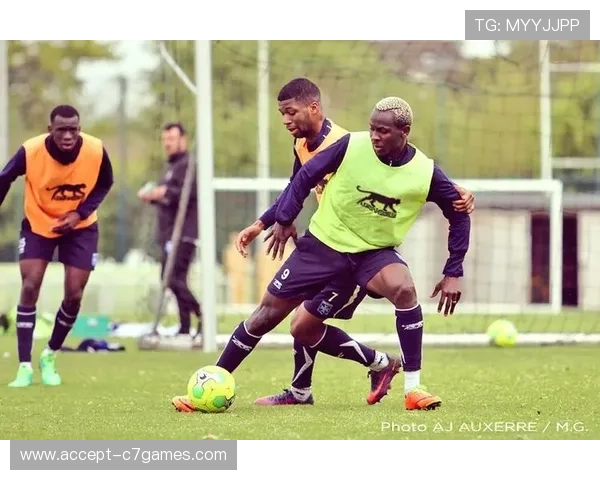 欧塞尔俱乐部最新动态揭示球队阵容调整与赛季目标规划